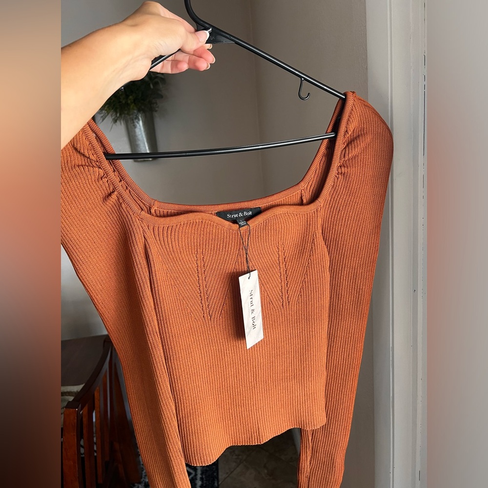 NWT Strut and Bolt Thick Knit Puff Sleeve Blouse